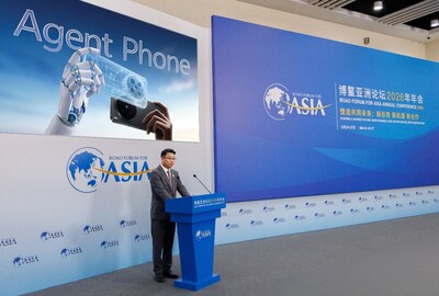 Hu Baishan, President & COO at vivo, President of vivo Central Research Institute, delivers a keynote speech Hu Baishan, President & COO at vivo, President of vivo Central Research Institute, delivers a keynote speech