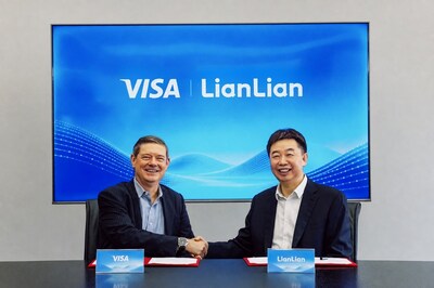 Darren Parslow, Global Head, Visa Commercial Solutions, Visa (left), and Zhang Zhengyu, Founder, Chairman of the Board and CEO, Lianlian DigiTech (right) Darren Parslow, Global Head, Visa Commercial Solutions, Visa (left), and Zhang Zhengyu, Founder, Chairman of the Board and CEO, Lianlian DigiTech (right)