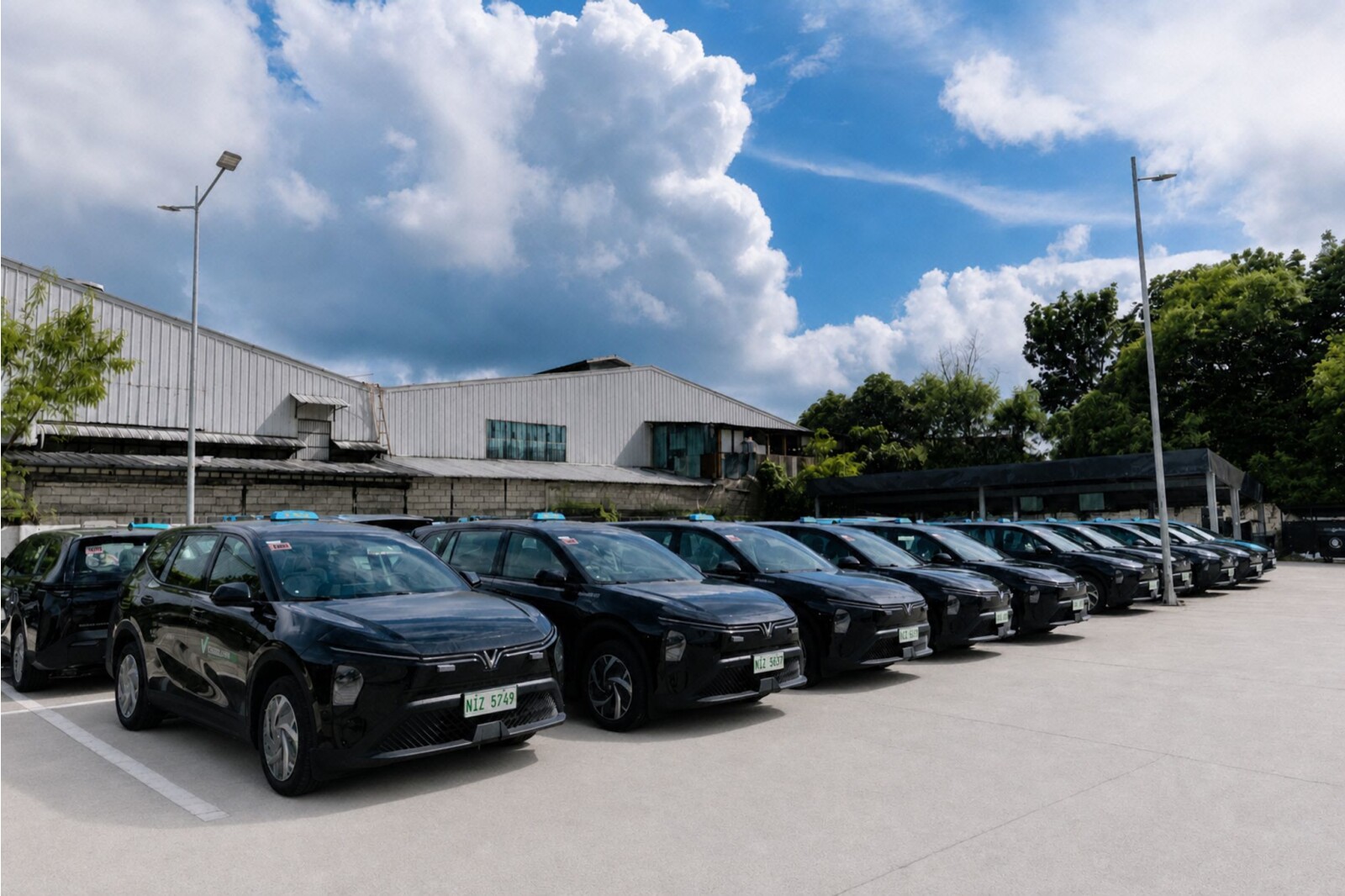Green GSM's Premium Taxi fleet exclusively uses VinFast Limo Green.