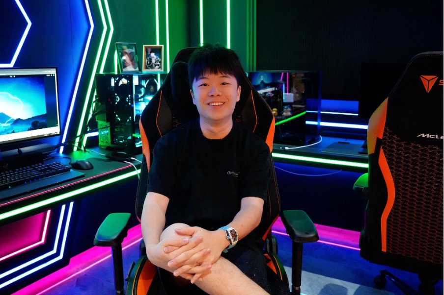 Mr Hengky (founder) of Reborn Interior Pte. Ltd.