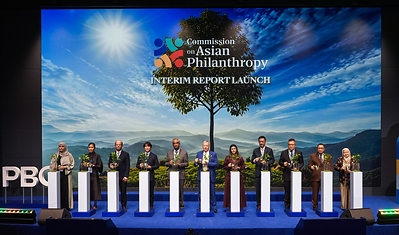 The Commission on Asian Philanthropy launched its Interim Report during the forum. The Club CEO and IoP Director, Winfried Engelbrecht-Bresges (centre), together with Commissioners from The Commission on Asian Philanthropy, pose for a group photo. The Commission on Asian Philanthropy launched its Interim Report during the forum. The Club CEO and IoP Director, Winfried Engelbrecht-Bresges (centre), together with Commissioners from The Commission on Asian Philanthropy, pose for a group photo.