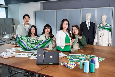 A team of teachers and students from the Bachelor of Arts (Honours) in Fashion Design programme at THEi creates the “Hong Kong’s First Five-Year Plan” team badge, designing ties and scarves for CE and his team in “Policy Address” for second year. Design team members from the left: Mr Michael CHAN Tsz-him; Ms Rainbow LEE Chui-shan; Ms Janet CHAN Mei-hang; and Ms Karen CHEUNG Kit-man. Second right: Ms Jenny CHEUNG Ling, Assistant Professor of the Department of Design and Architecture at THEi. A team of teachers and students from the Bachelor of Arts (Honours) in Fashion Design programme at THEi creates the “Hong Kong’s First Five-Year Plan” team badge, designing ties and scarves for CE and his team in “Policy Address” for second year. Design team members from the left: Mr Michael CHAN Tsz-him; Ms Rainbow LEE Chui-shan; Ms Janet CHAN Mei-hang; and Ms Karen CHEUNG Kit-man. Second right: Ms Jenny CHEUNG Ling, Assistant Professor of the Department of Design and Architecture at THEi.