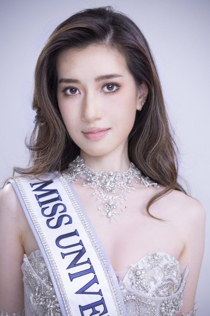 824729-jen-zhou-miss-universe-ho