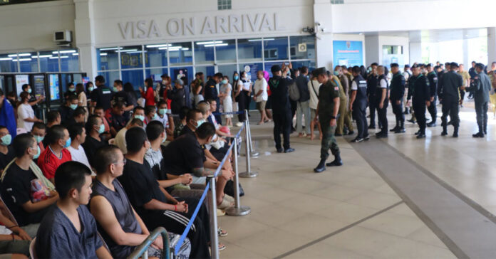 Bokeo authorities handed over 78 Thai suspects to Thai officials at the 4th Lao-Thai Friendship Bridge. Bokeo Province, Laos. 01 October 2026. (Photo: Lao Security News)